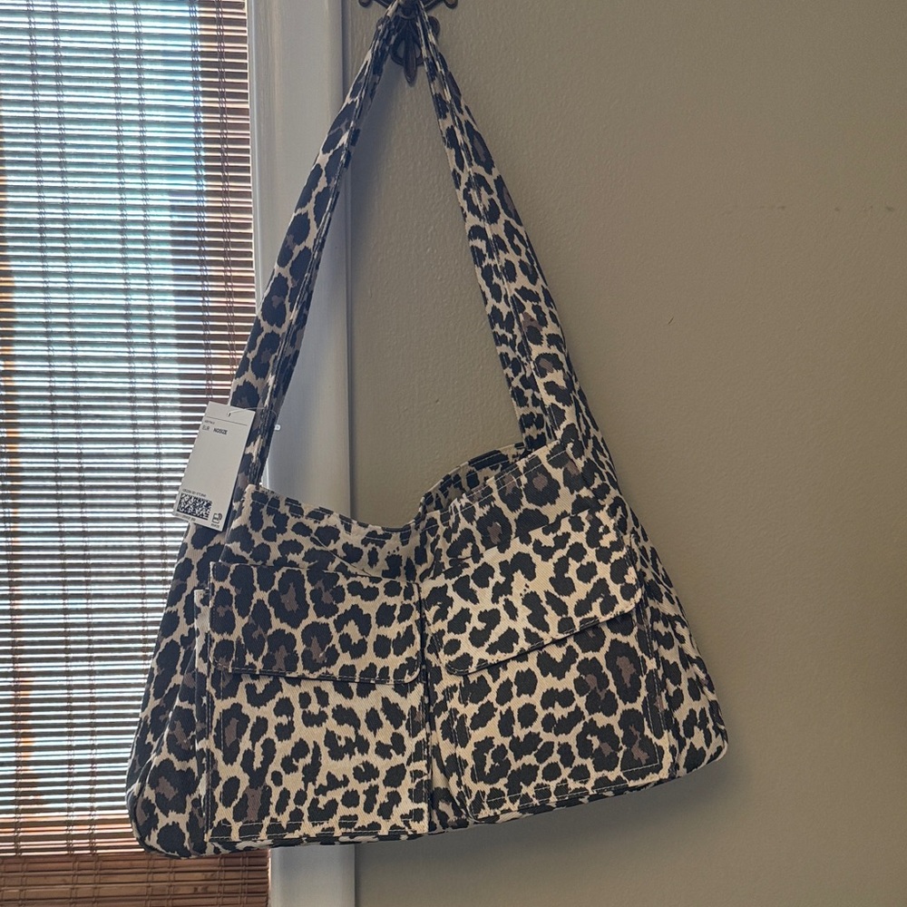NWT Leopard Print PURSE